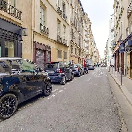 Unique In Marais *